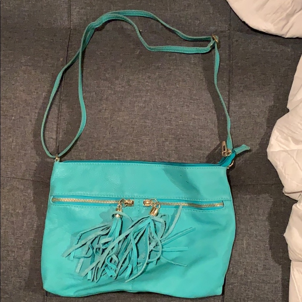 Crossbody!